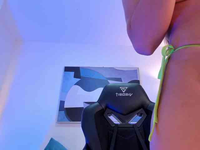SaraParker webcam