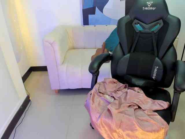 SaraParker webcam