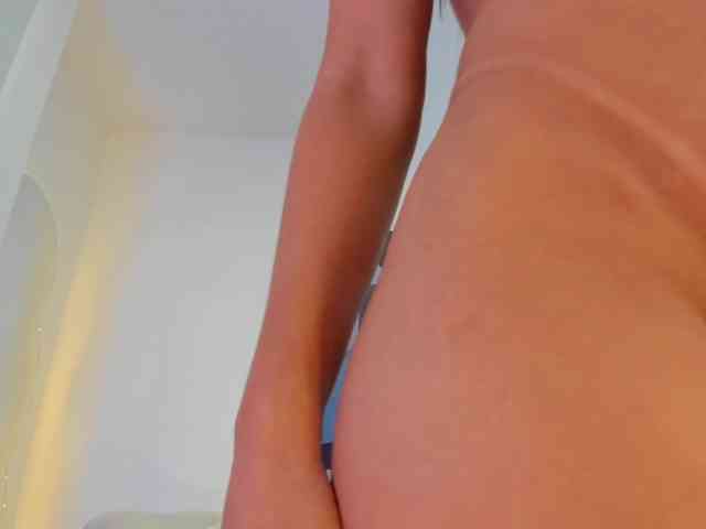 SaraParker webcam