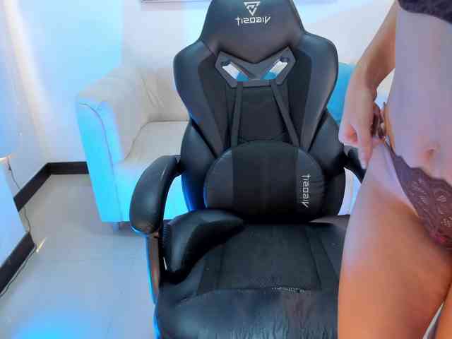 SaraParker webcam