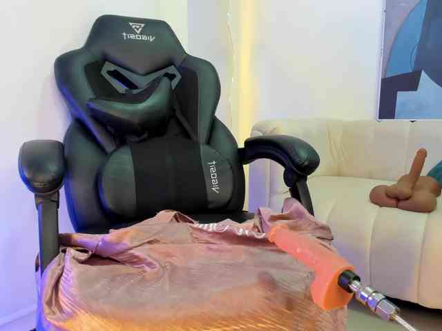 SaraParker webcam