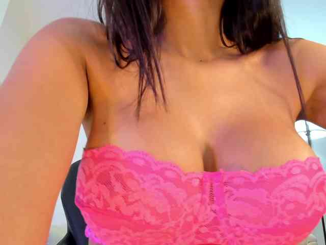 SaraParker webcam