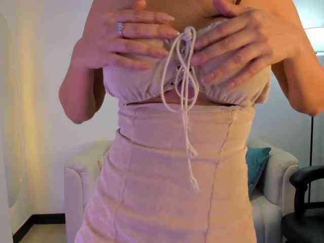 SaraParker webcam