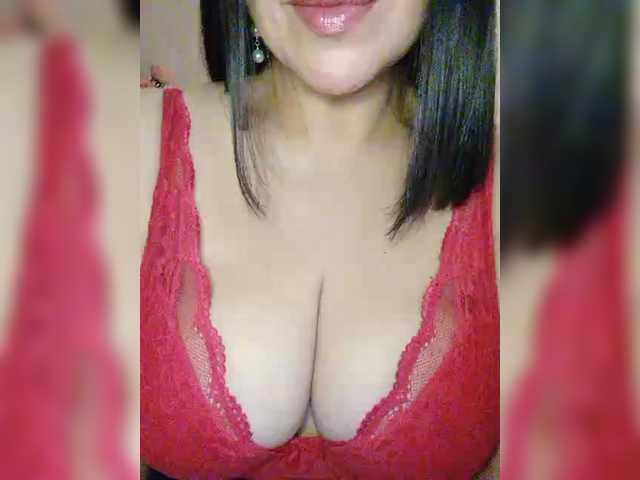 VikaBigSize's BongaCams show and profile