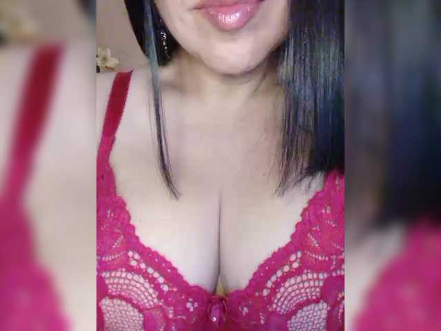 VikaBigSize's BongaCams show and profile