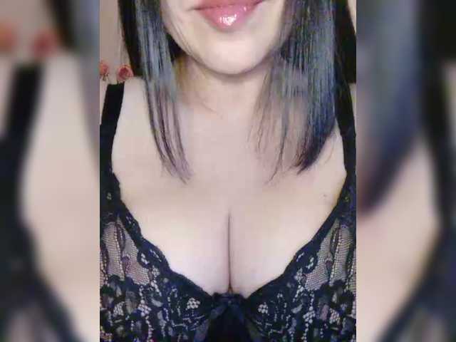 VikaBigSize's BongaCams show and profile