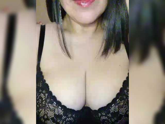 VikaBigSize's BongaCams show and profile