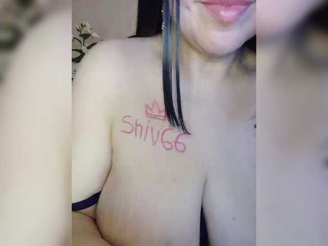 VikaBigSize from BongaCams