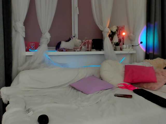 -Janice-'s BongaCams show and profile