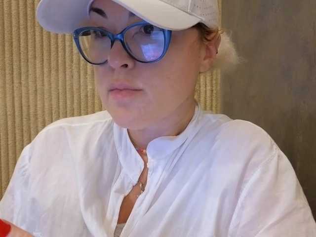 OhKatusha's BongaCams show and profile