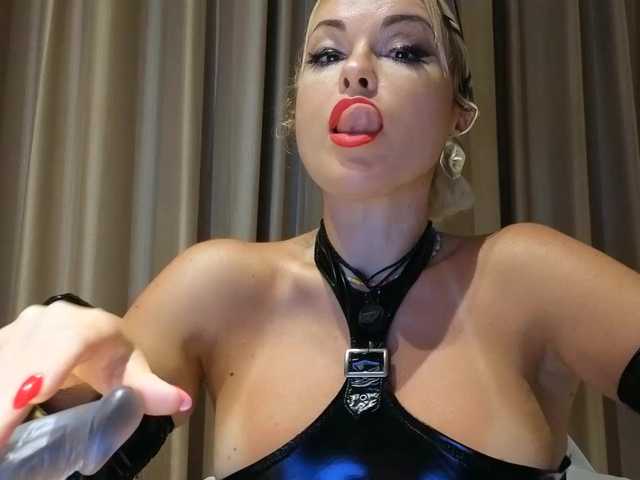 OhKatusha's BongaCams show and profile