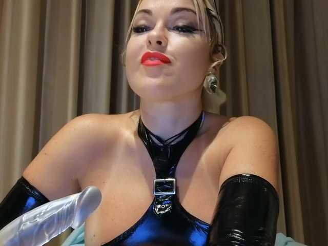 OhKatusha's BongaCams show and profile