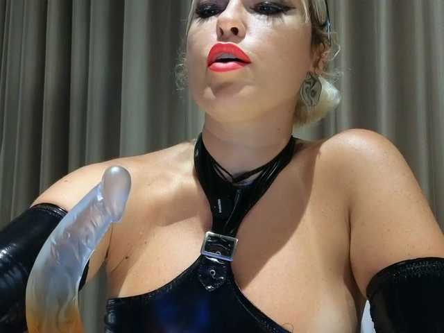 OhKatusha's BongaCams show and profile