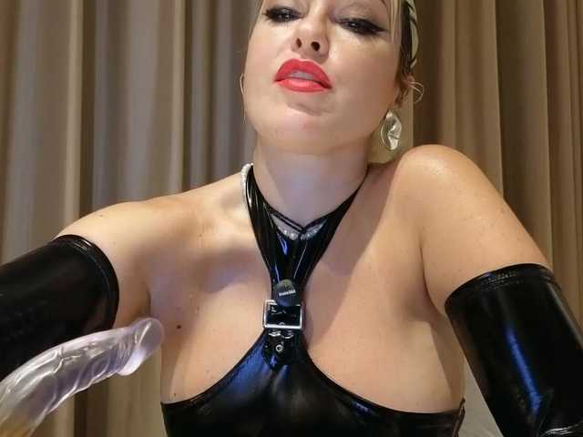 OhKatusha's BongaCams show and profile