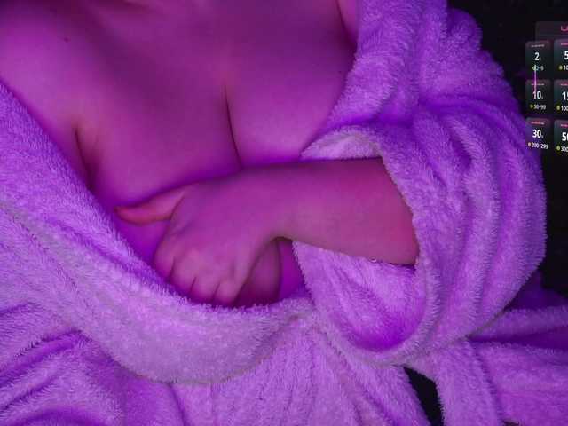 relyka's BongaCams show and profile