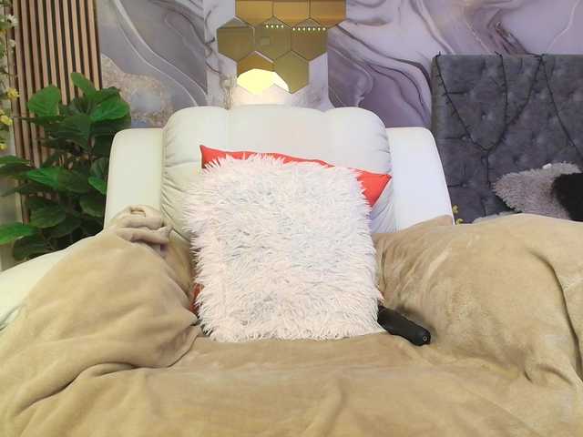 concubine2's BongaCams show and profile