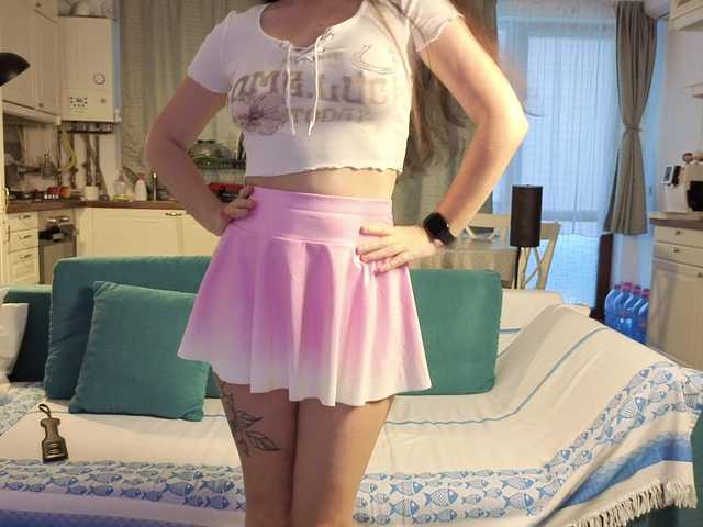 sweetdreams10's BongaCams show and profile