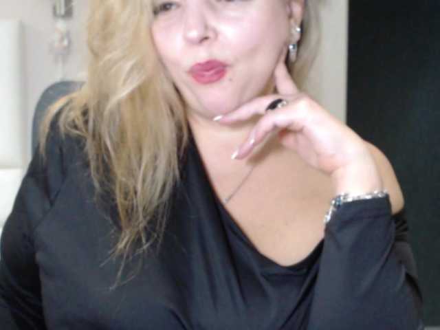 aniutkamau's BongaCams show and profile