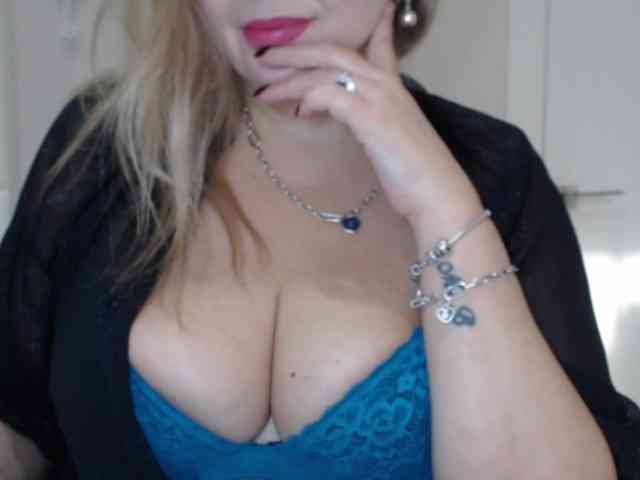 aniutkamau aniutkamau