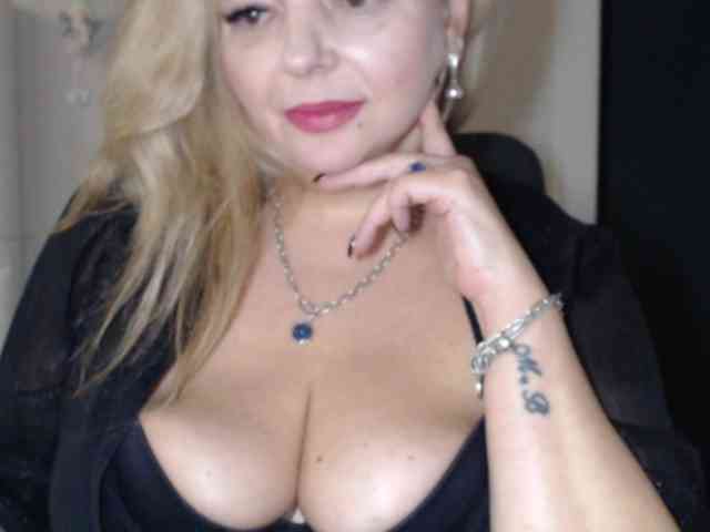 aniutkamau aniutkamau