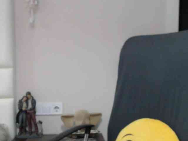 aniutkamau webcam