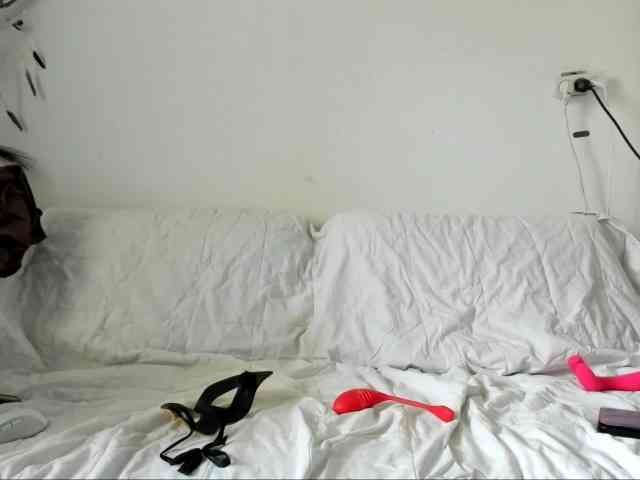 IsraelyGirl webcam