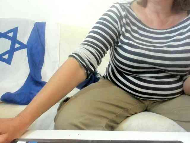 IsraelyGirl webcam