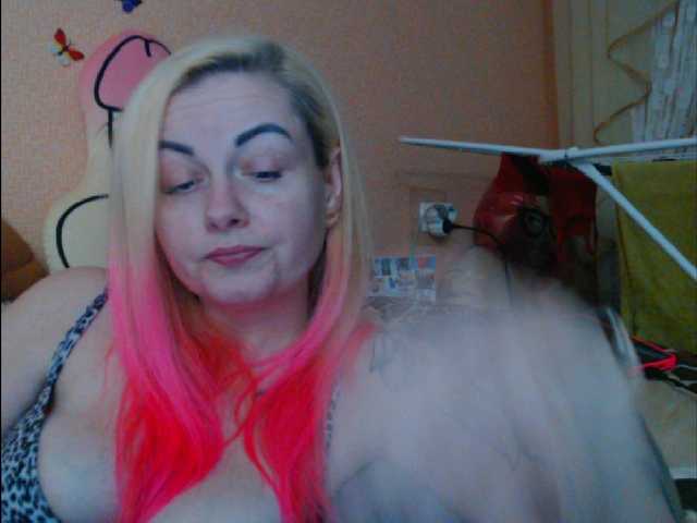 melek-7250's BongaCams show and profile