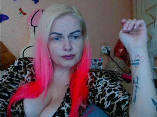 LazyPussy webcam