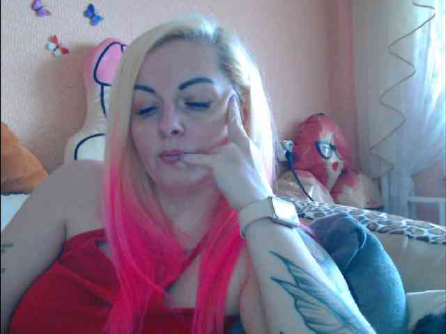 LazyPussy webcam