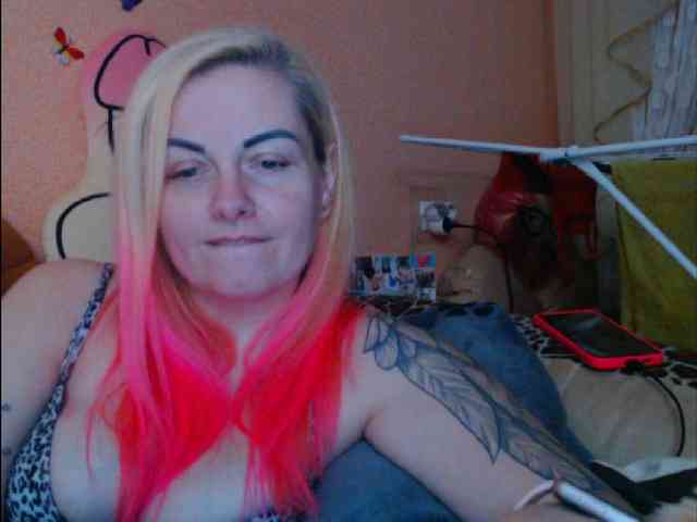 LazyPussy webcam
