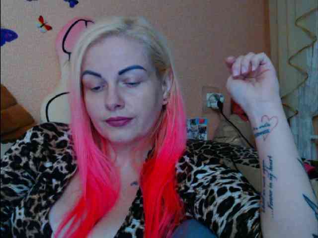 LazyPussy webcam
