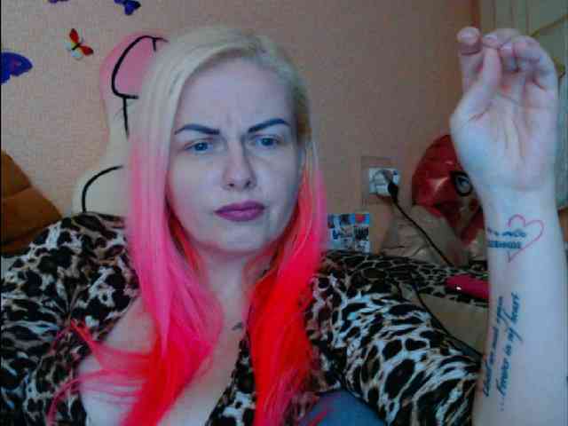 LazyPussy webcam