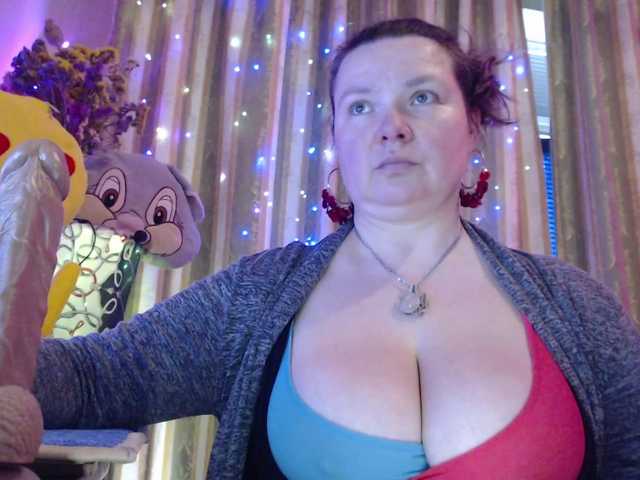VIPLLLaraVIP's BongaCams show and profile
