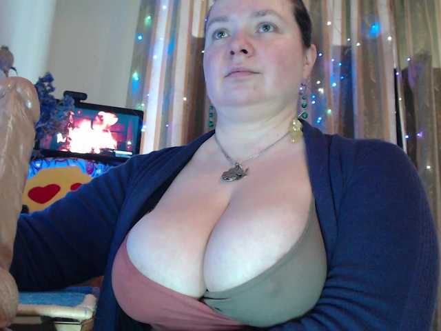VIPLLLaraVIP's BongaCams show and profile