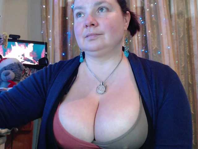 VIPLLLaraVIP's BongaCams show and profile