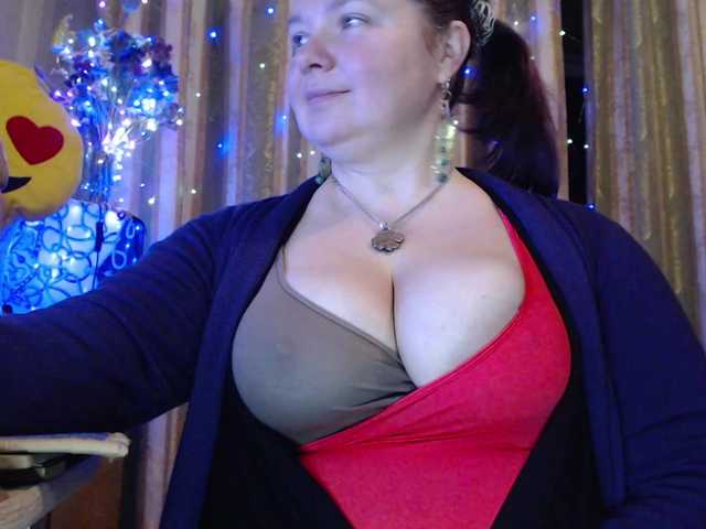 VIPLLLaraVIP's BongaCams show and profile