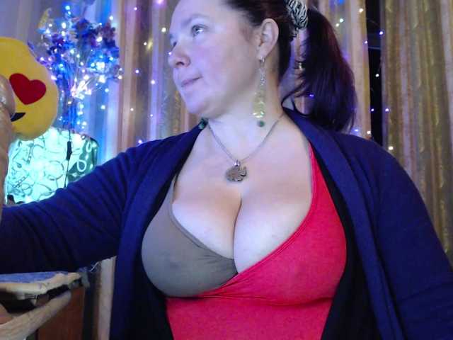 VIPLLLaraVIP's BongaCams show and profile