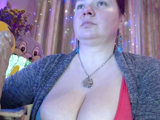 VIPLLLaraVIP's BongaCams show and profile