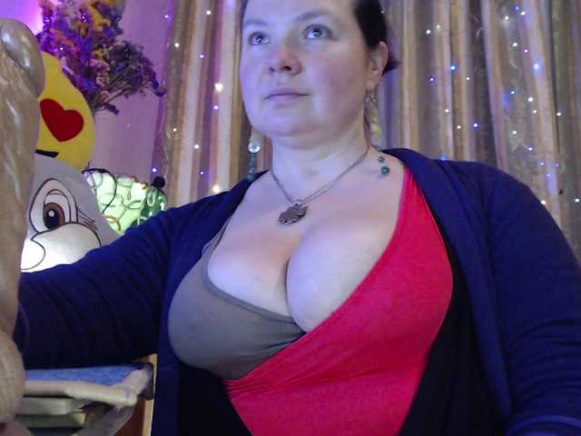 VIPLLLaraVIP's BongaCams show and profile