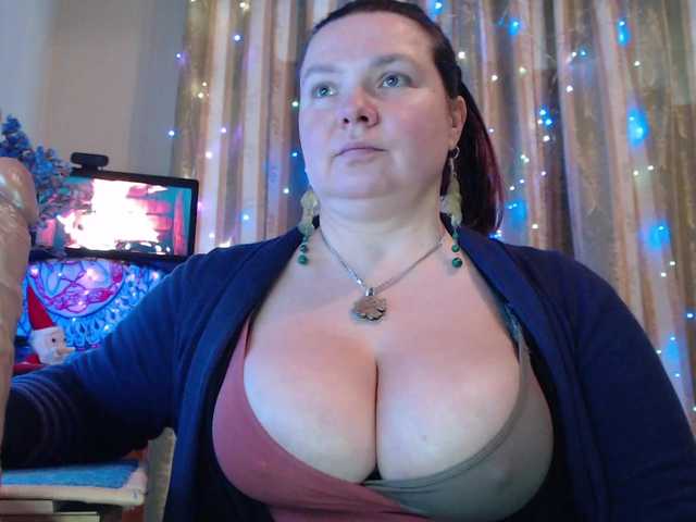 VIPLLLaraVIP's BongaCams show and profile