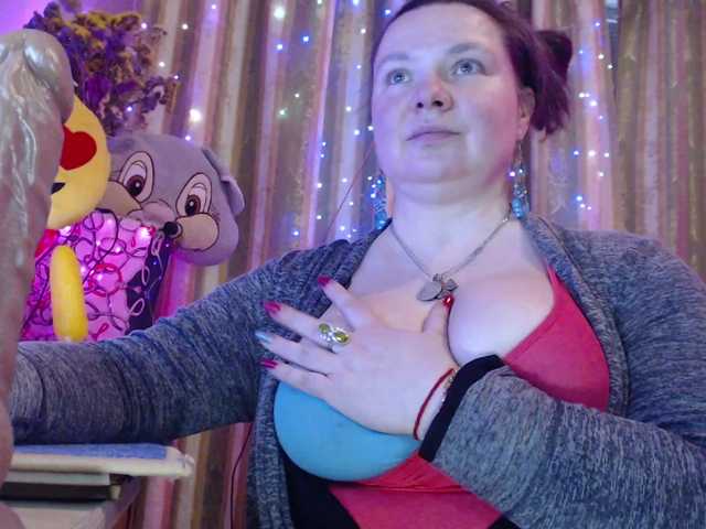 VIPLLLaraVIP's BongaCams show and profile