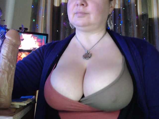 VIPLLLaraVIP's BongaCams show and profile