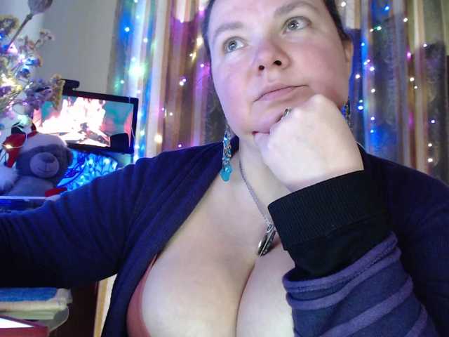 VIPLLLaraVIP's BongaCams show and profile