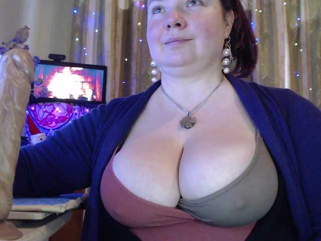 VIPLLLaraVIP's BongaCams show and profile
