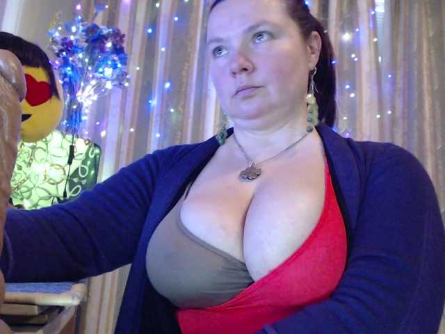 VIPLLLaraVIP's BongaCams show and profile