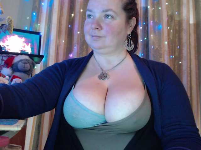 VIPLLLaraVIP's BongaCams show and profile