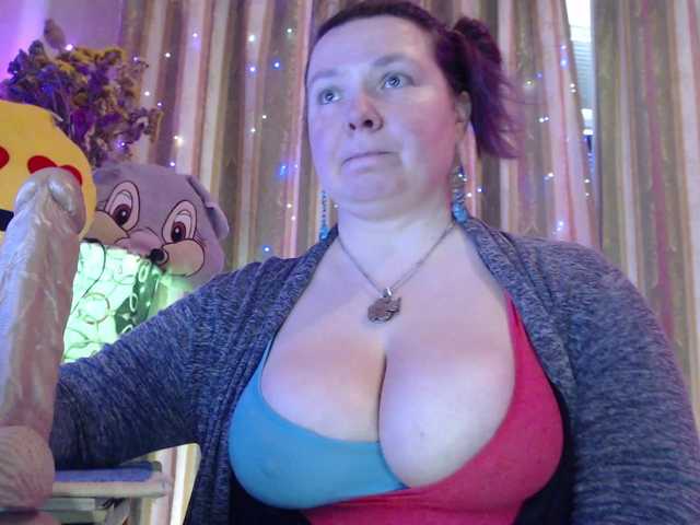 VIPLLLaraVIP's BongaCams show and profile