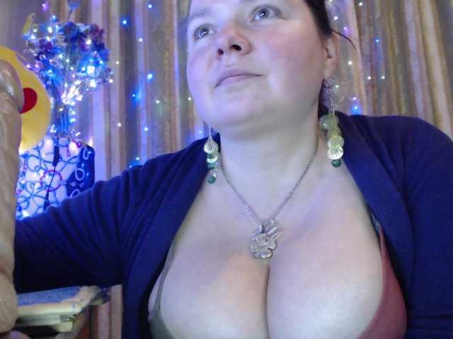 VIPLLLaraVIP's BongaCams show and profile