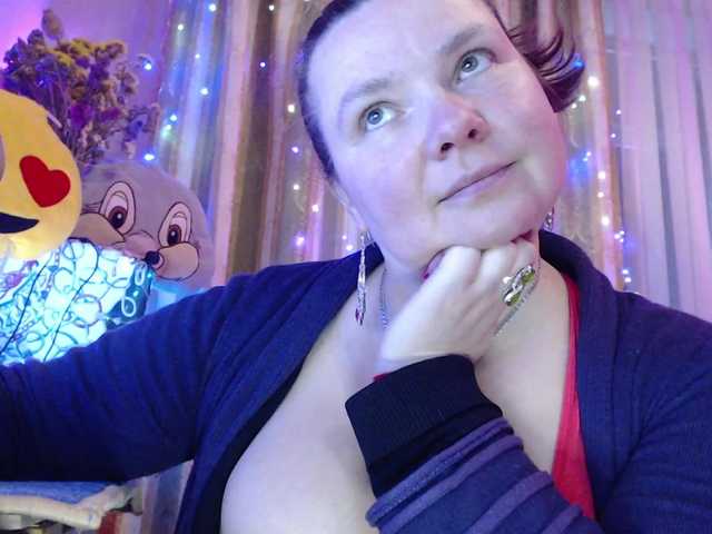 VIPLLLaraVIP live cam profile